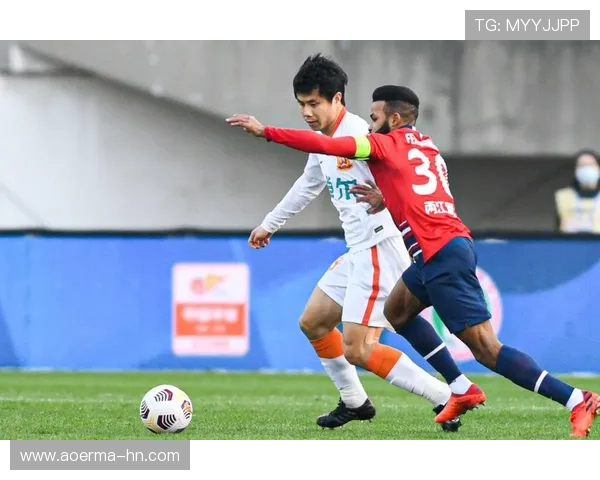 重庆篮球队耐力变革引发热议球迷期待新赛季的精彩表现与突破